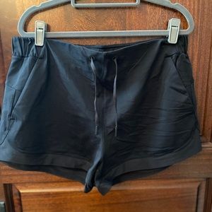 Lululemon sun setter shorts size 12